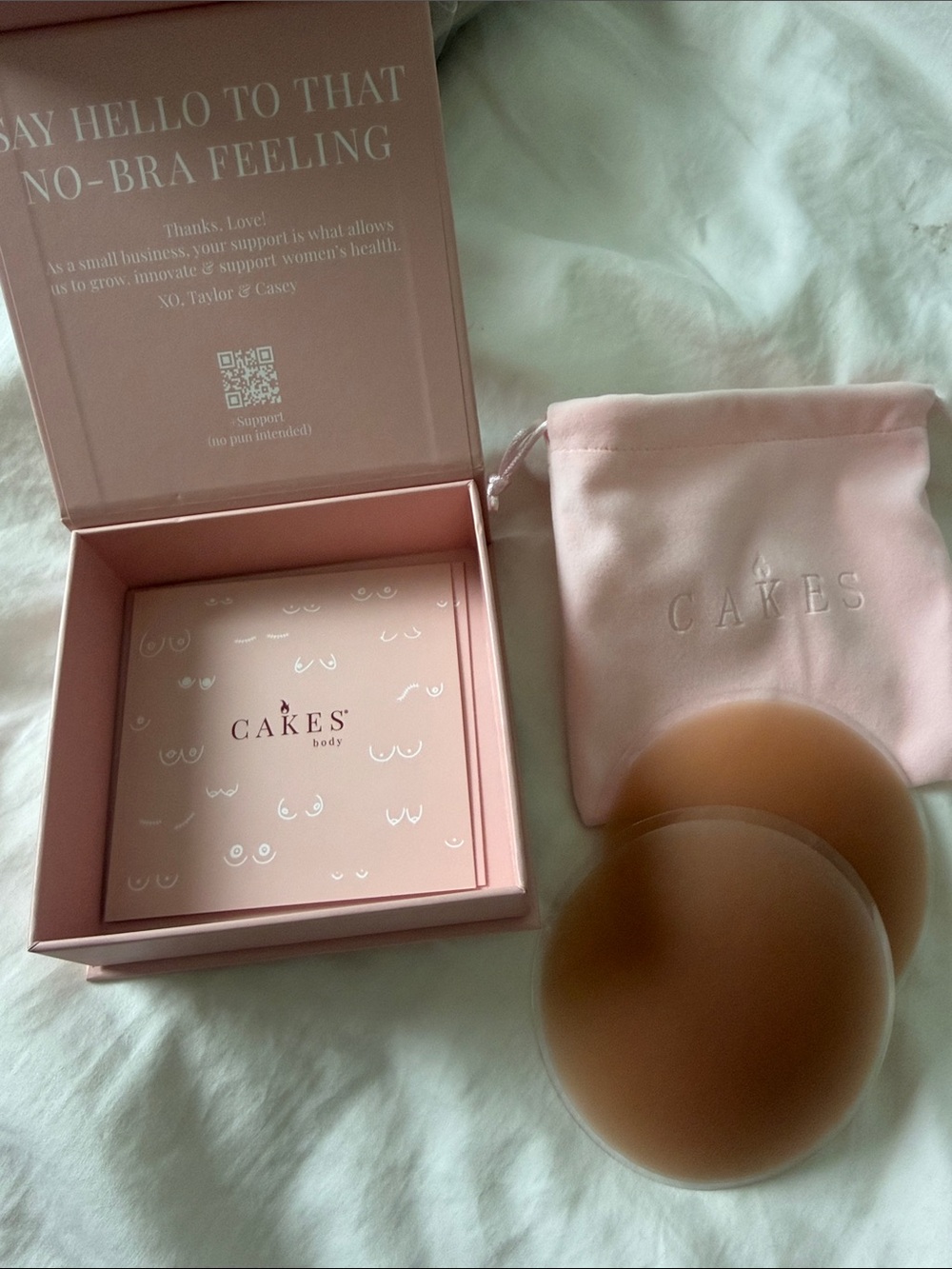 CAKES Body Adhesive Nipple Covers - Caramel